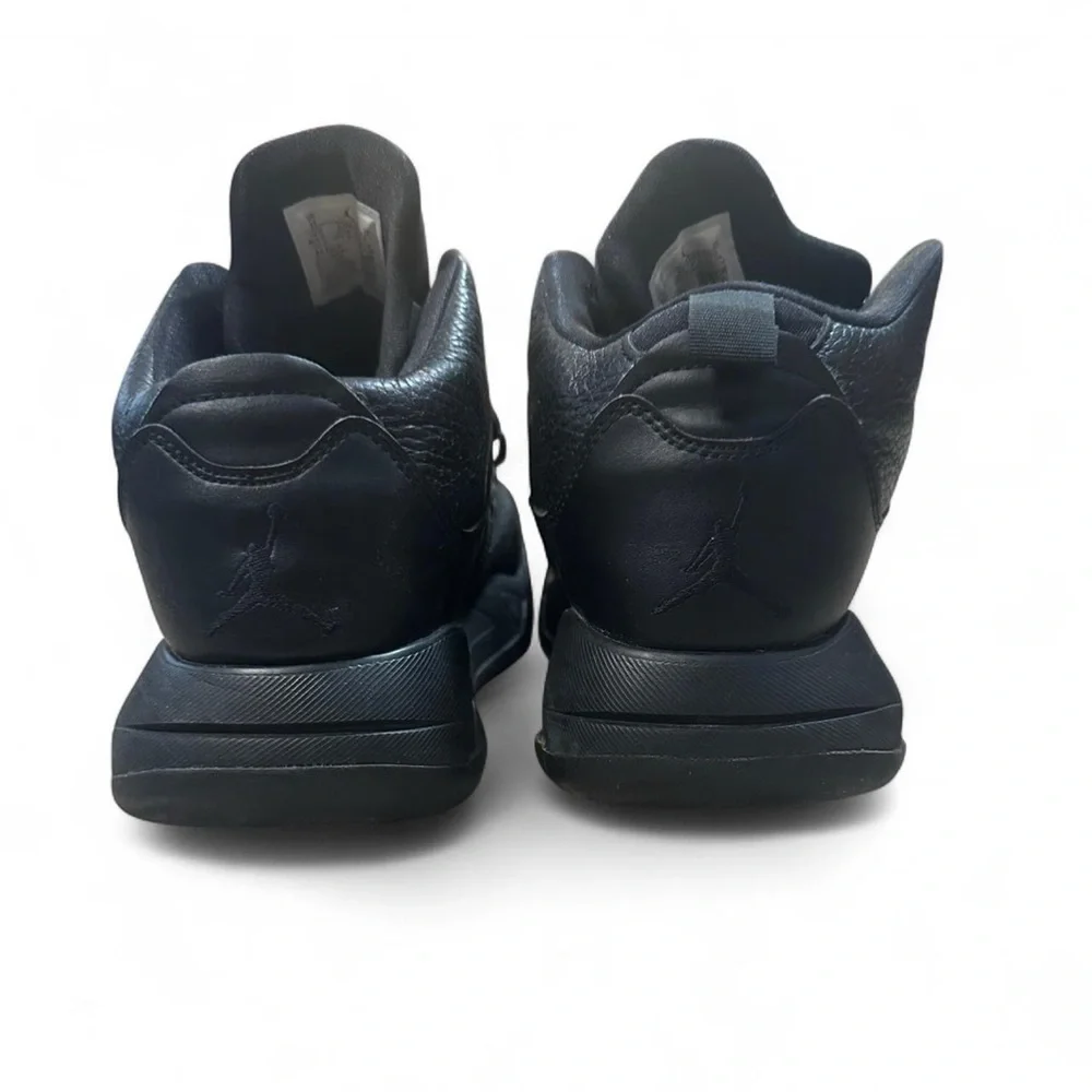 Nike Air Jordan Men’s Black Anthracite Maxin 200 Basketball Shoes Size‎ 11